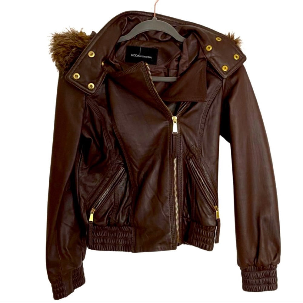 Soft & Comfy Leather Bomber Jacket with Faux Fur